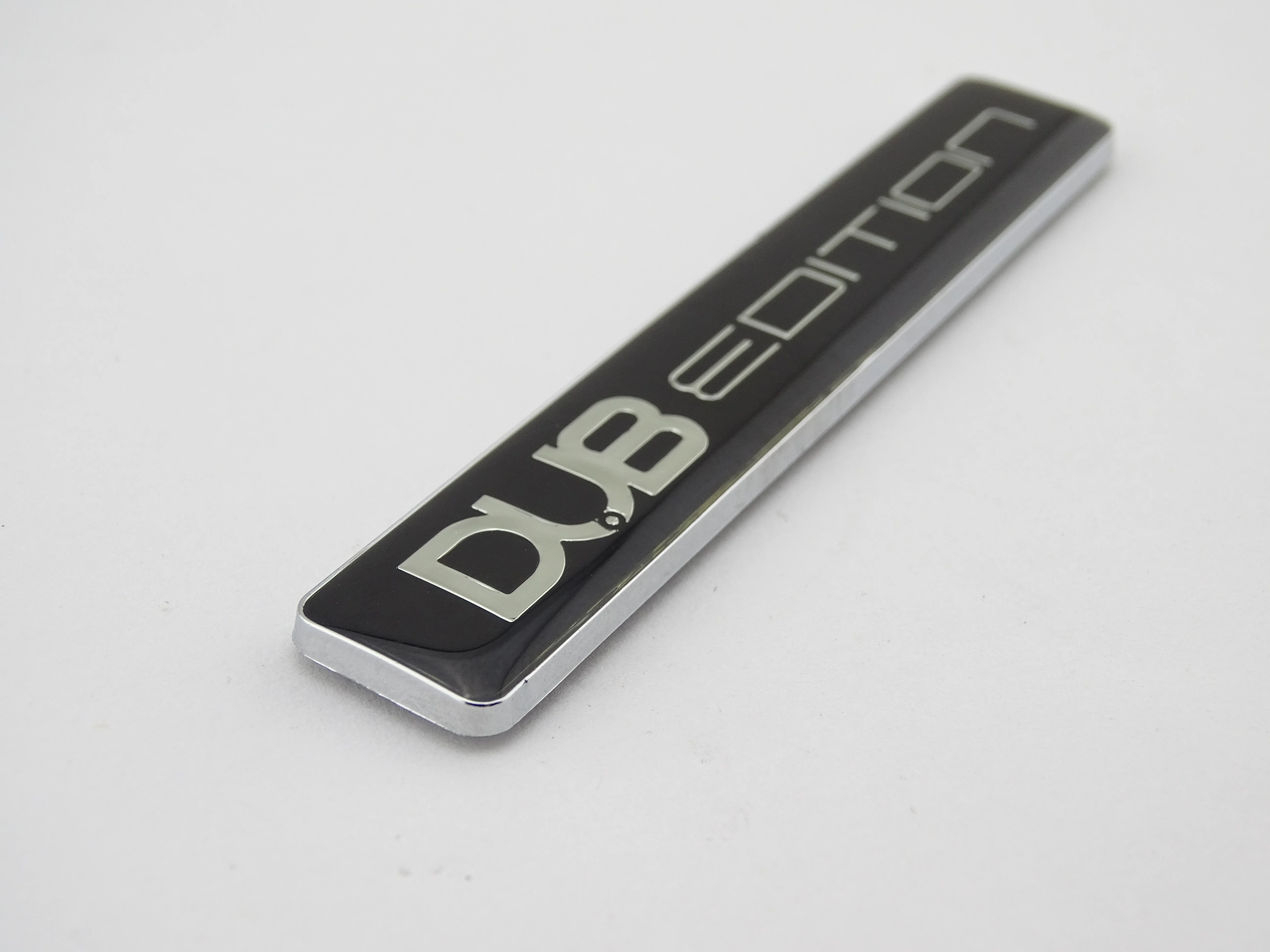Chrome Emblem Dub Edition car  - огляд і ціна Golf Equipment Used